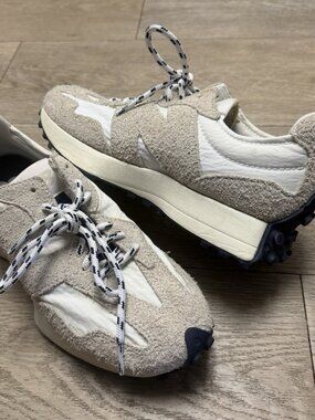 New Balance 327 Sneakers Suede Moonbeam White/Navy MS327RF1 Sz:5M/6.5F